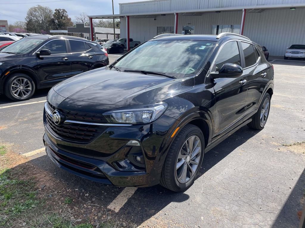 Used 2023 Buick Encore GX Select w/ Sport Touring Package image 3