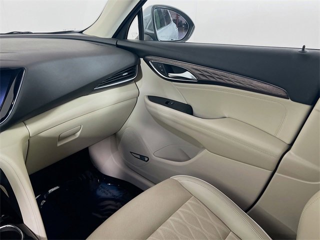Used 2023 Buick Envision Avenir image 21