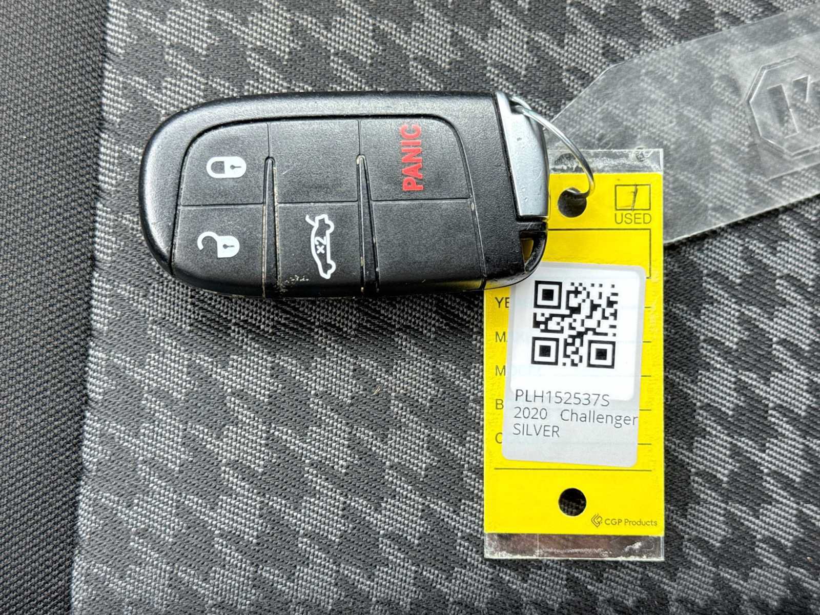 Used 2020 Dodge Challenger SXT RWD image 32