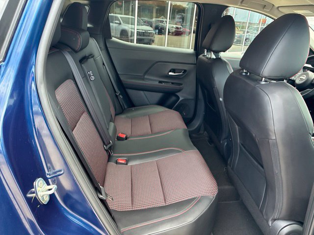 Used 2025 Nissan Kicks SR AWD/4WD image 9