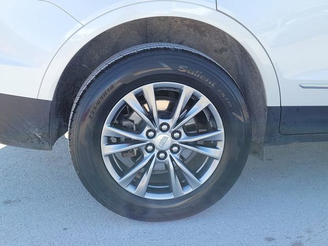 Used 2023 Cadillac XT5 Premium Luxury AWD/4WD image 7