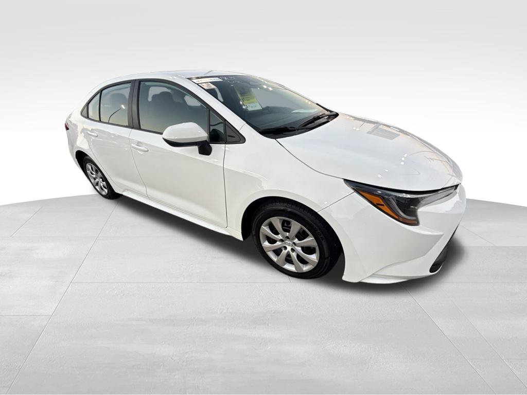 Used 2025 Toyota Corolla LE FWD image 8