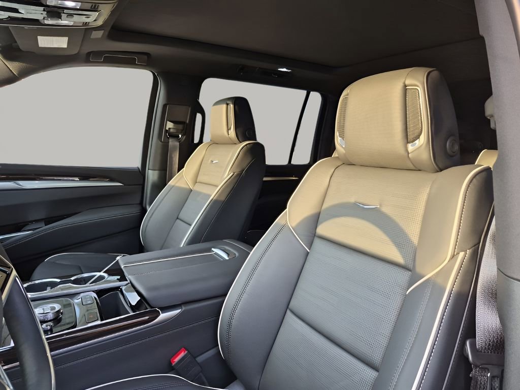 New 2026 Cadillac Escalade ESV Luxury w/ Touring Package AWD/4WD image 35
