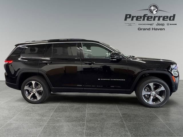 New 2026 Jeep Grand Cherokee L Limited AWD/4WD image 8