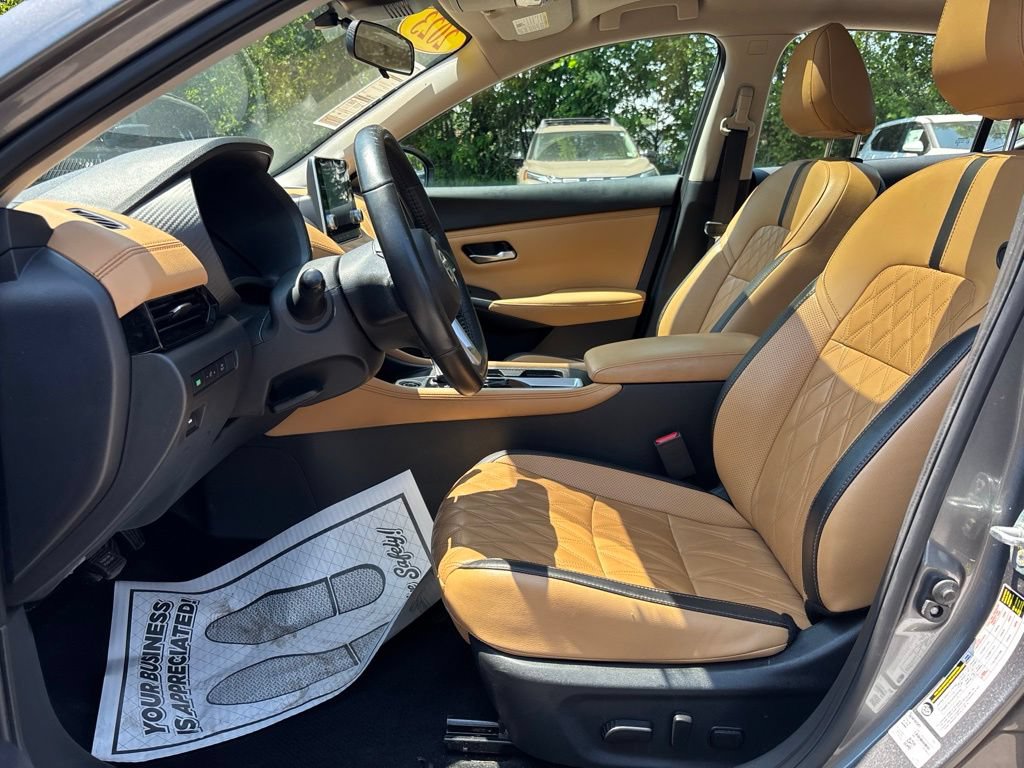 Used 2023 Nissan Sentra SV w/ SV Premium Package FWD image 19