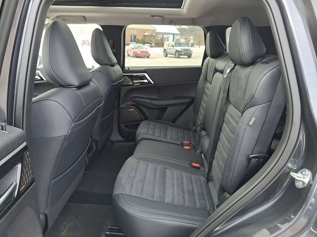 New 2026 Mitsubishi Outlander SE AWD/4WD image 5