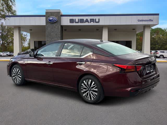 Used 2025 Nissan Altima 2.5 SV FWD image 4