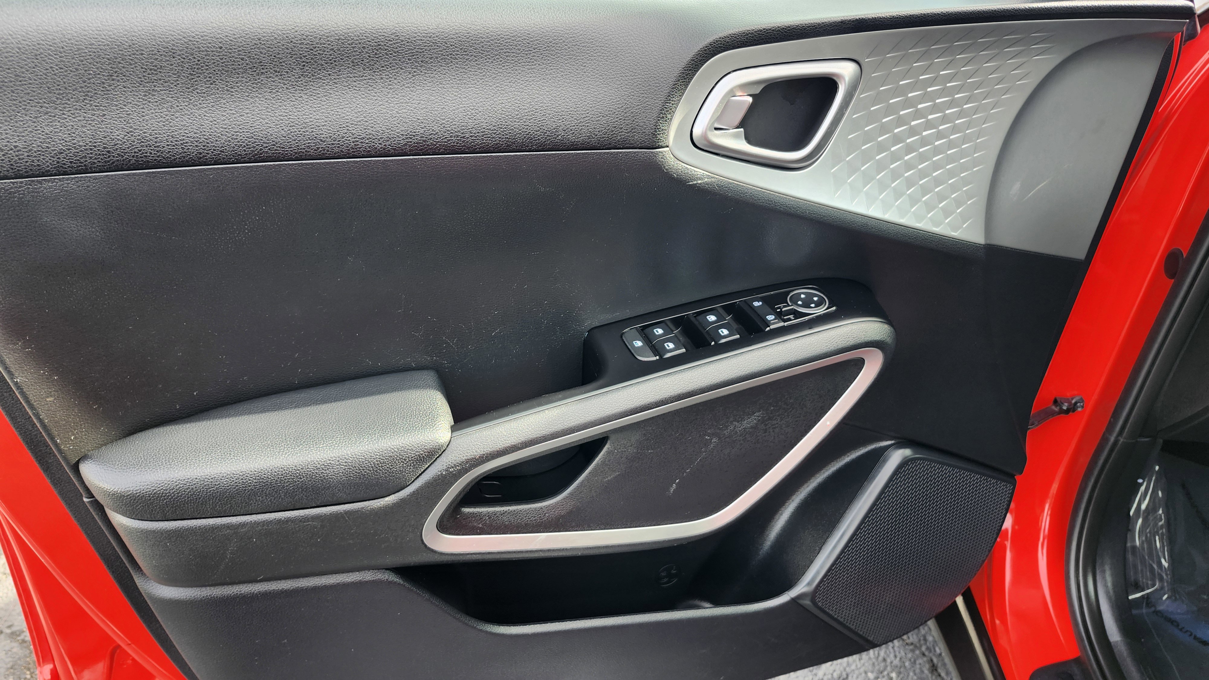 Used 2024 Kia Soul LX w/ Option Group 015 image 23