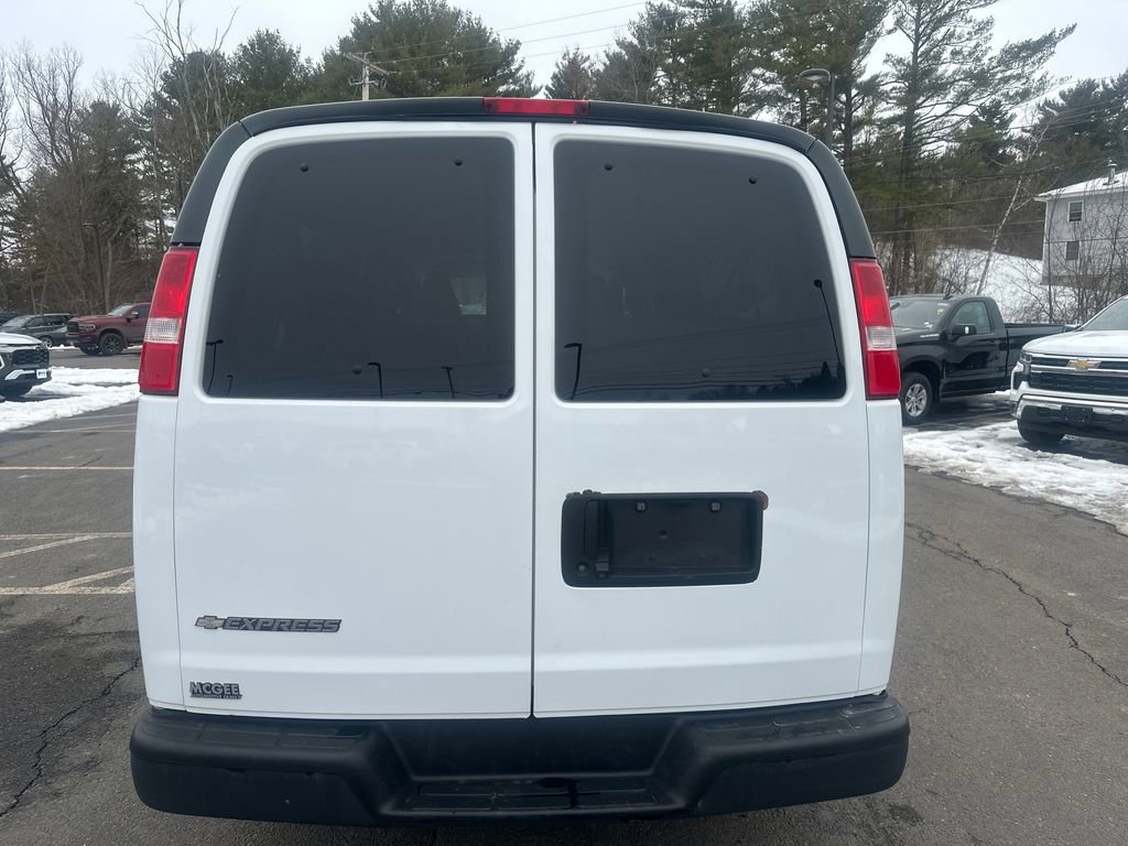 Used 2019 Chevrolet Express 3500 LS image 4