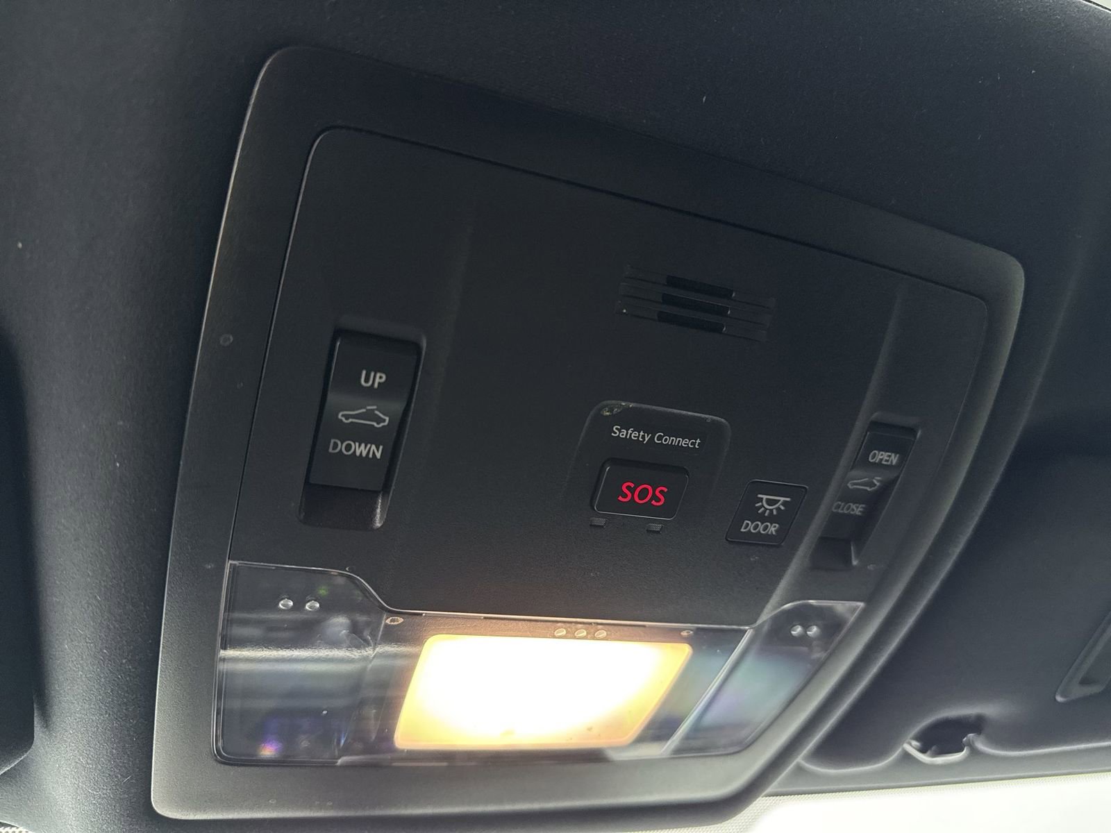 Used 2015 Lexus RC 350 w/ F Sport w/Summer Tires image 27