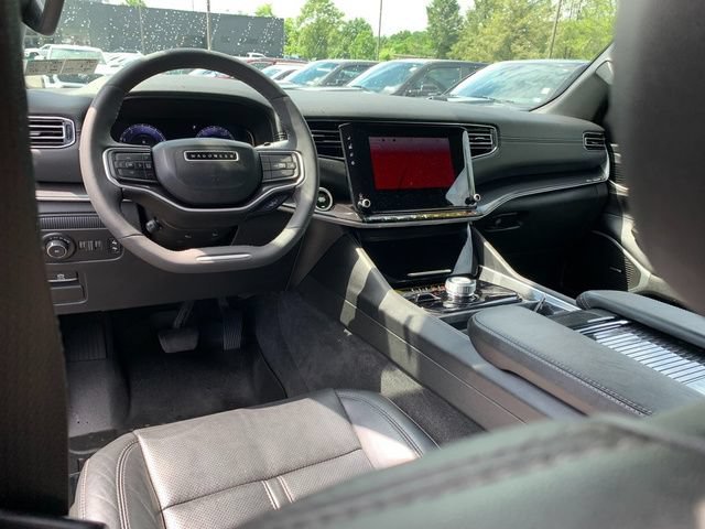 Used 2023 Jeep Wagoneer 4WD image 17
