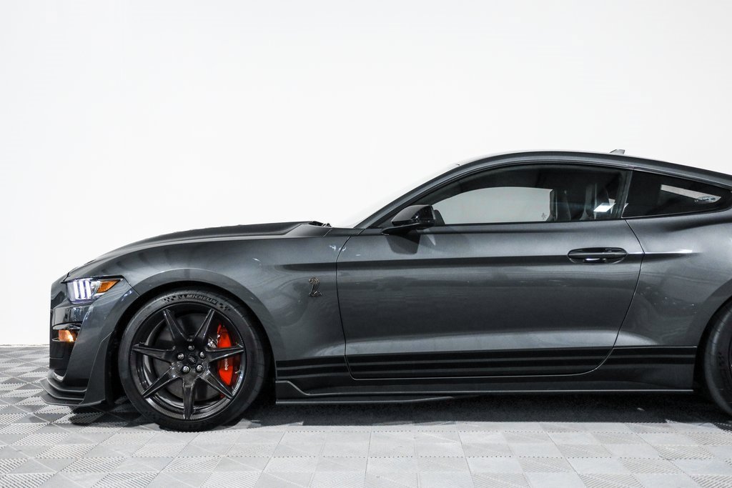 Used 2022 Ford Mustang Shelby GT500 w/ Carbon Fiber Track Pack image 14