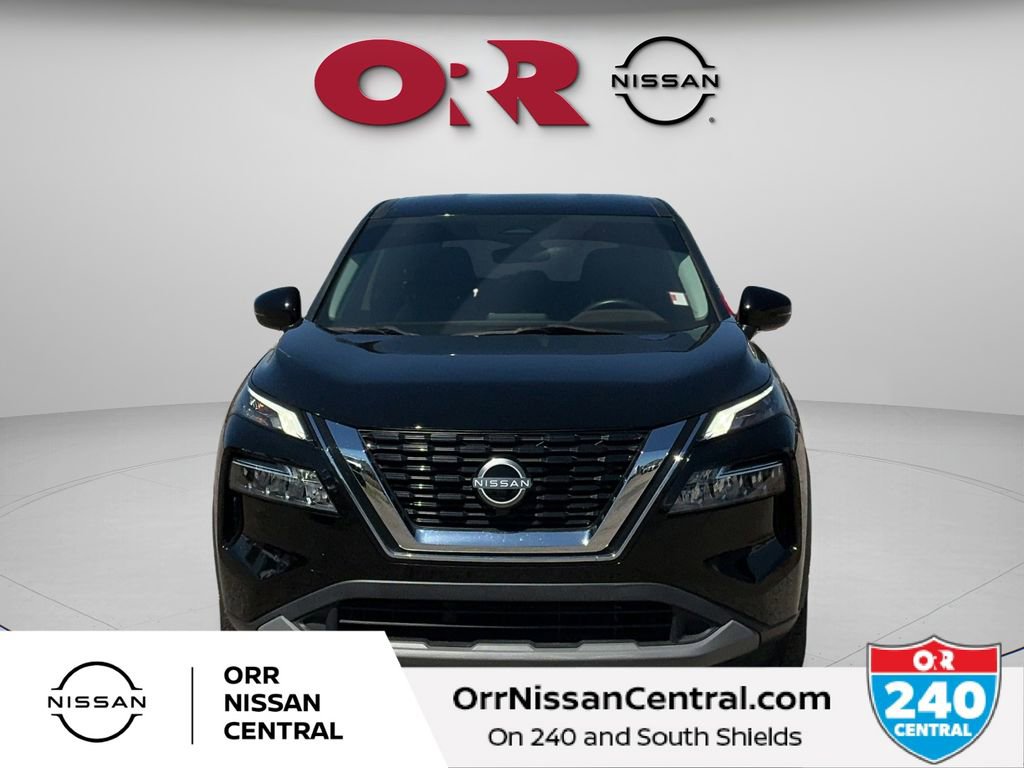 Used 2023 Nissan Rogue SV FWD image 2