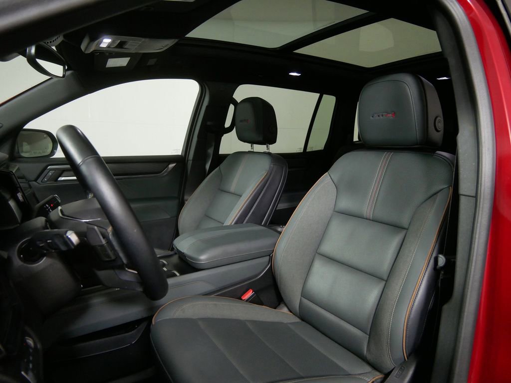 Used 2024 GMC Acadia AT4 image 10