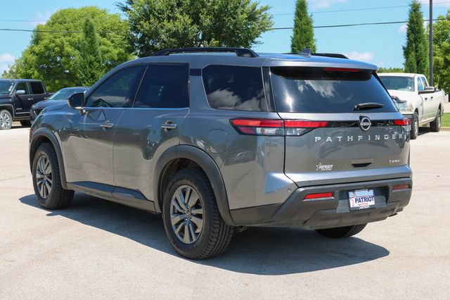 Used 2022 Nissan Pathfinder SV AWD/4WD image 6