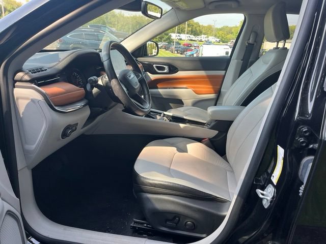 Used 2022 Jeep Compass Limited AWD/4WD image 12