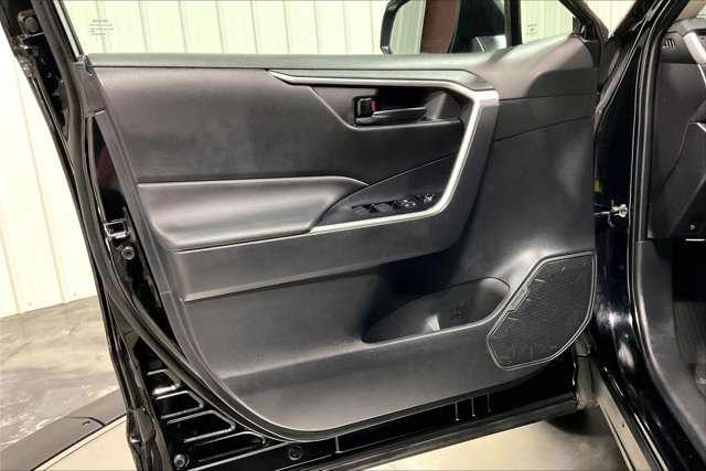 Certified 2025 Toyota RAV4 LE AWD/4WD image 23