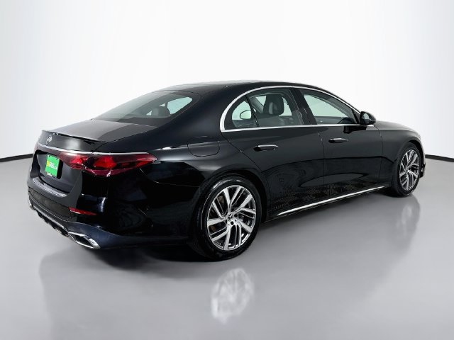 Used 2026 Mercedes-Benz E 350 Sedan w/ Winter Package image 10