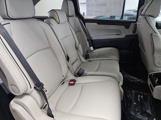 New 2026 Honda Odyssey Touring image 14