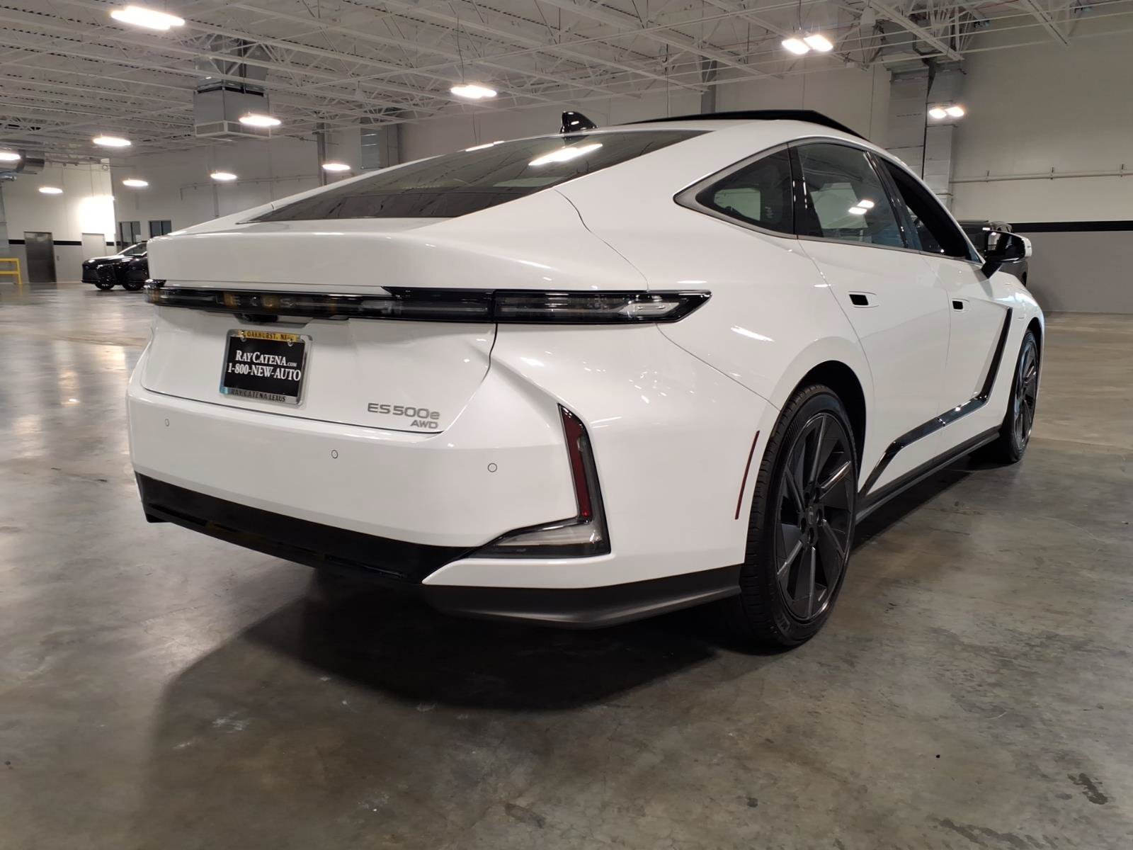 New 2026 Lexus ES 500e AWD/4WD image 16