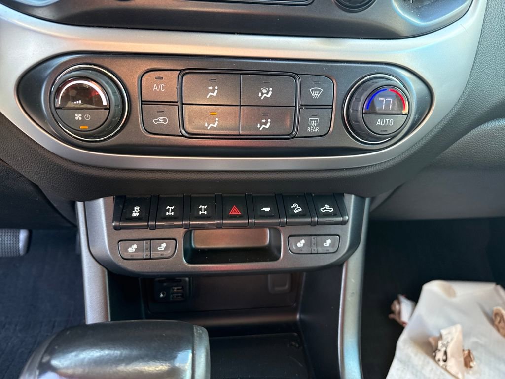 Used 2019 Chevrolet Colorado ZR2 w/ ZR2 Midnight Special Edition image 23