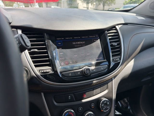 Used 2022 Chevrolet Trax LT w/ Driver Confidence Package AWD/4WD image 14