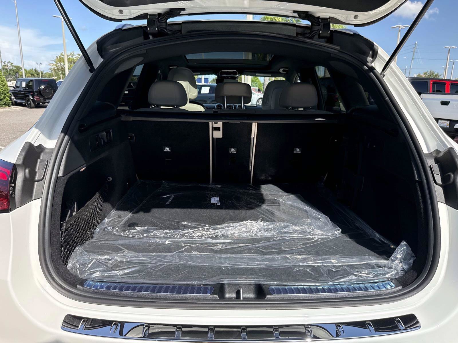 New 2027 Mercedes-Benz GLC 300 image 10