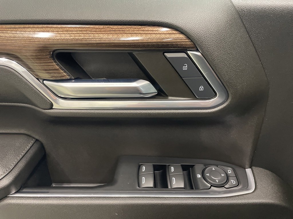Used 2024 Chevrolet Silverado 1500 LT image 16