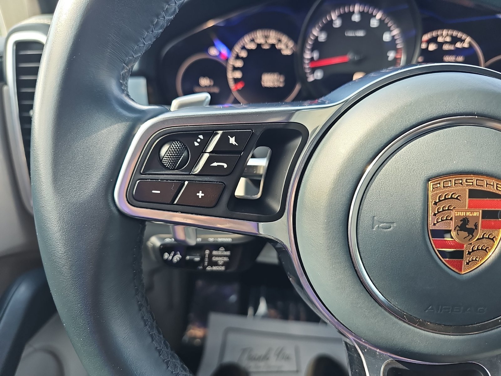 Used 2023 Porsche Cayenne S Platinum AWD/4WD image 17
