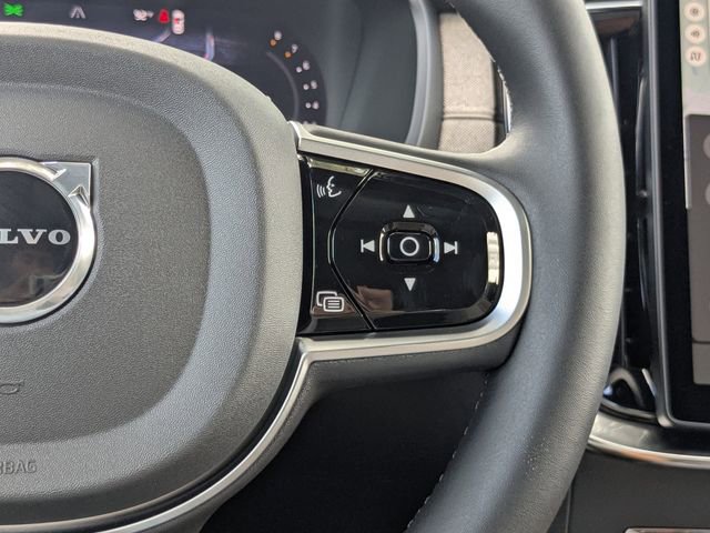 New 2026 Volvo XC90 B6 Plus w/ Protection Package Premier image 30