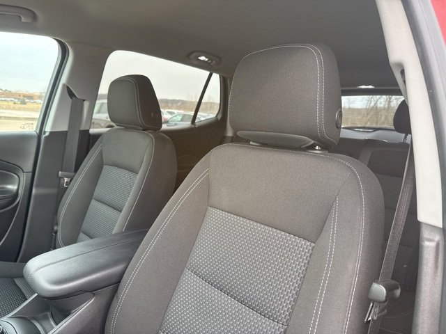 Used 2023 GMC Terrain SLE w/ Driver Convenience Package image 14