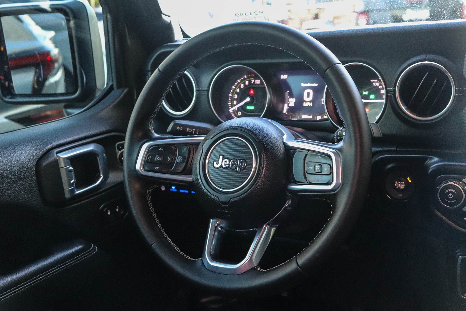 Used 2022 Jeep Wrangler Unlimited Sahara image 16