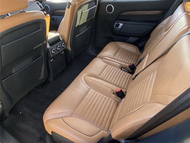 Used 2017 Land Rover Discovery HSE image 25