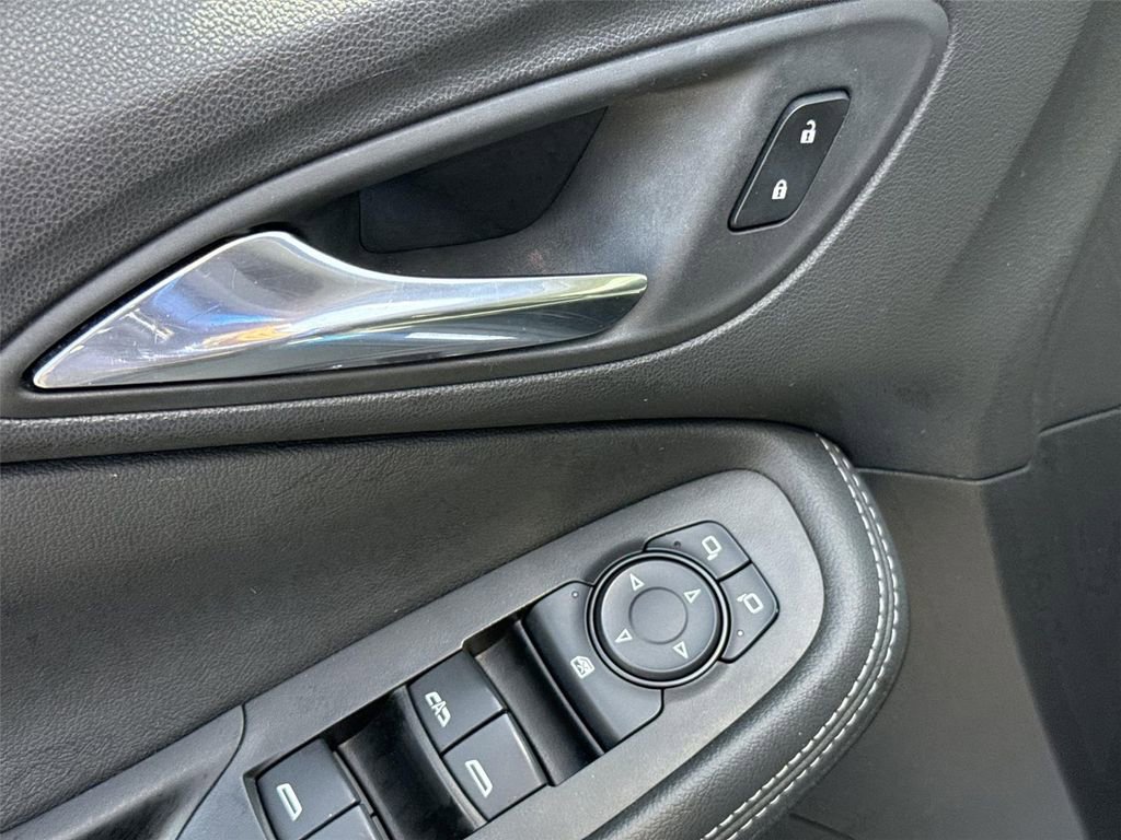 Used 2023 Buick Encore GX Select w/ Safety Package II FWD image 20