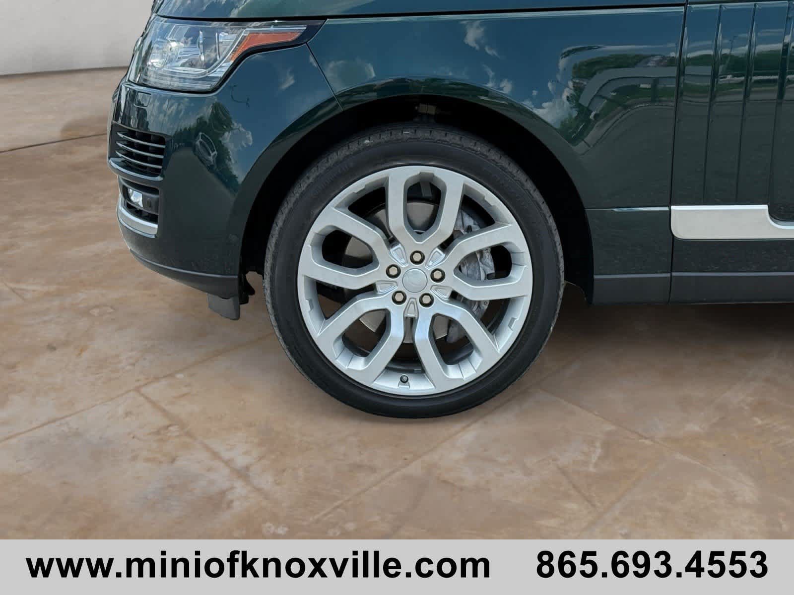 Used 2016 Land Rover Range Rover Supercharged AWD/4WD image 18
