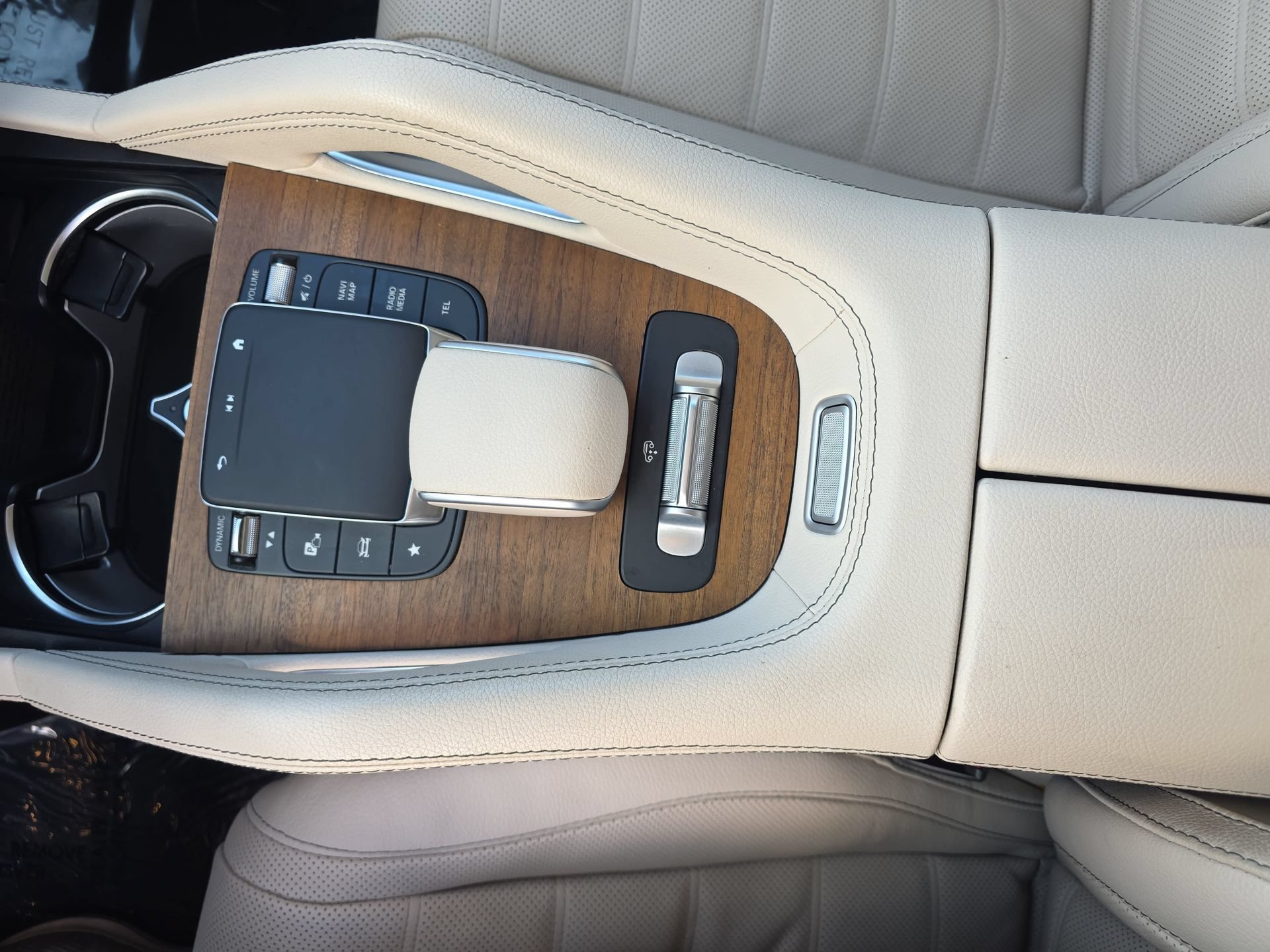 Used 2024 Mercedes-Benz GLS 580 4MATIC image 25