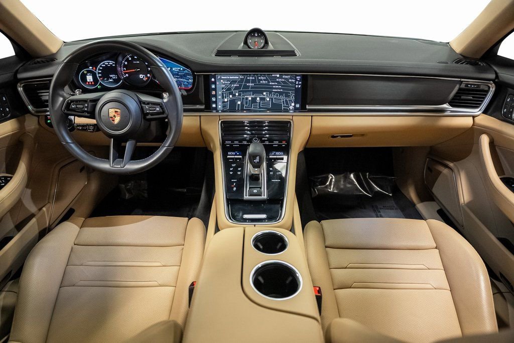 Used 2023 Porsche Panamera Platinum Edition image 4