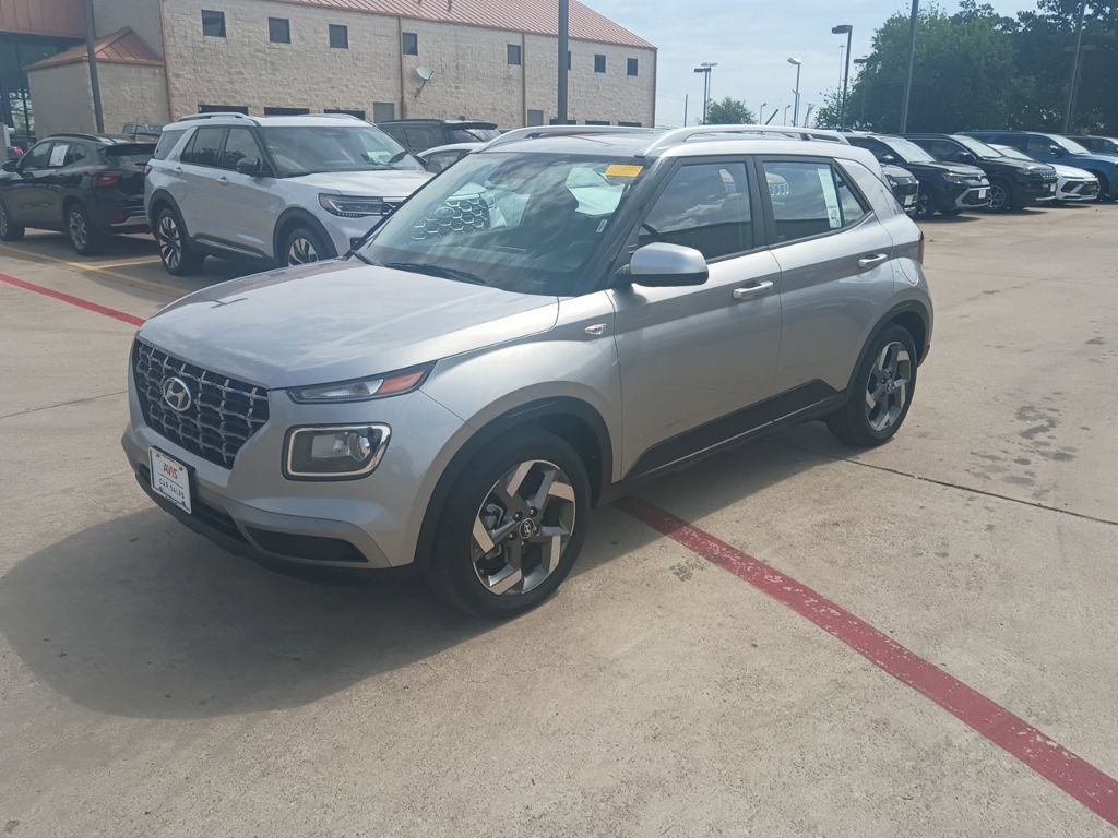 Used 2025 Hyundai Venue SEL