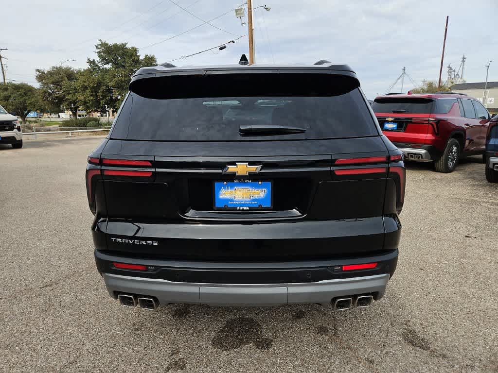 Used 2026 Chevrolet Traverse LT w/ Driver Confidence Package FWD image 7