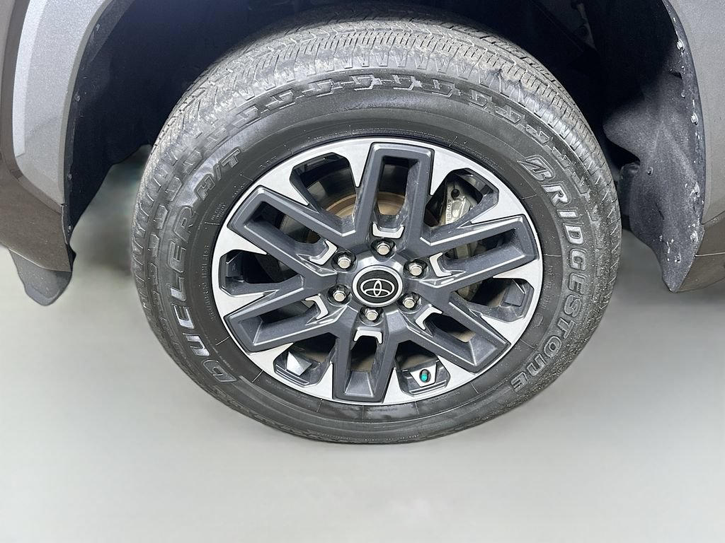 Used 2023 Toyota Tundra Limited AWD/4WD image 8