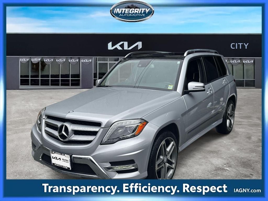 Used 2015 Mercedes-Benz GLK 350 4MATIC image 4