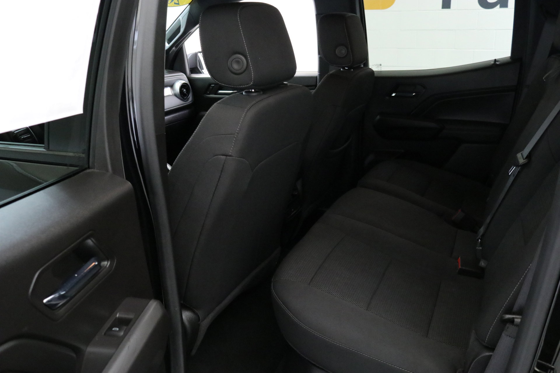 Used 2023 Chevrolet Colorado LT w/ LT Convenience Package II image 29