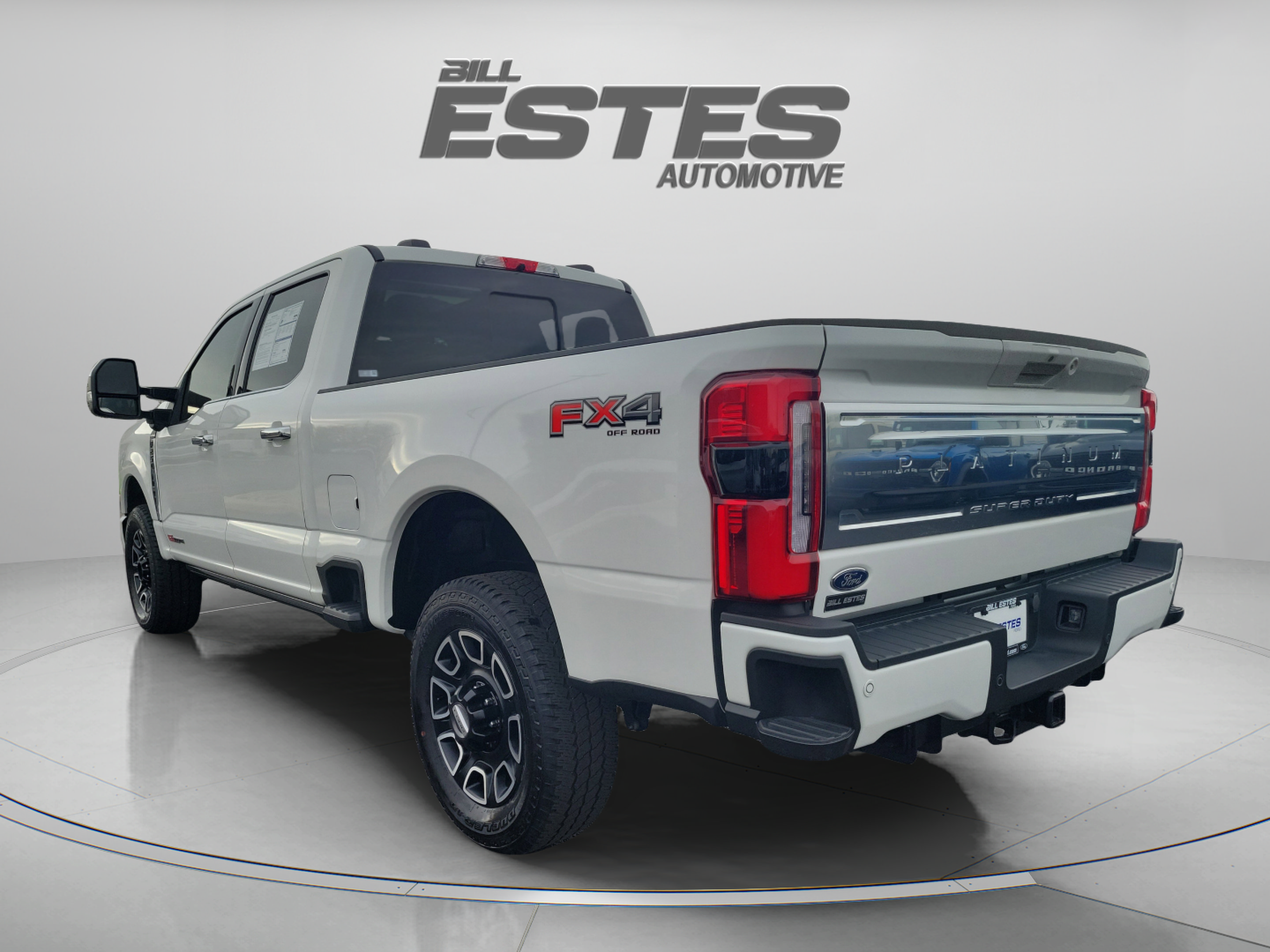 Used 2024 Ford F250 Platinum AWD/4WD image 2