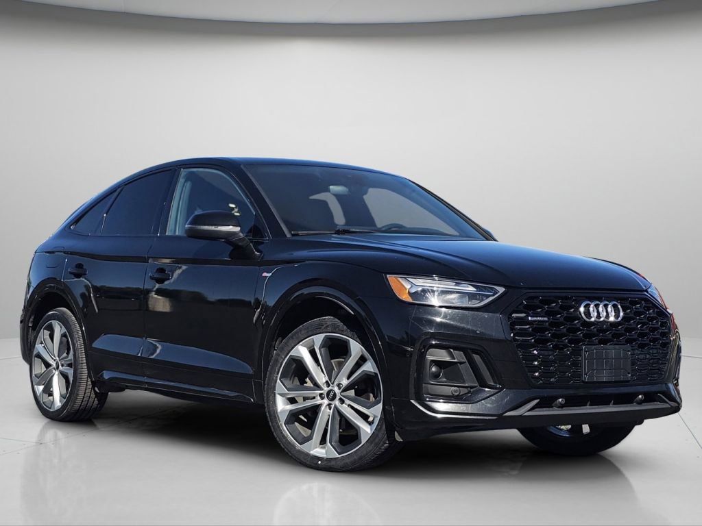 Used 2023 Audi Q5 2.0T Premium Plus w/ Premium Plus Package AWD/4WD image 2