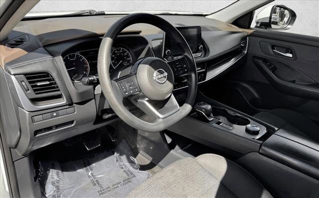 Used 2023 Nissan Rogue SV AWD/4WD image 11