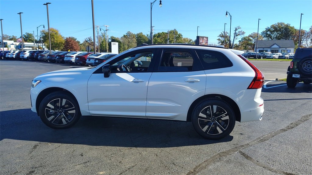 New 2026 Volvo XC60 B5 Plus w/ Climate Package image 5