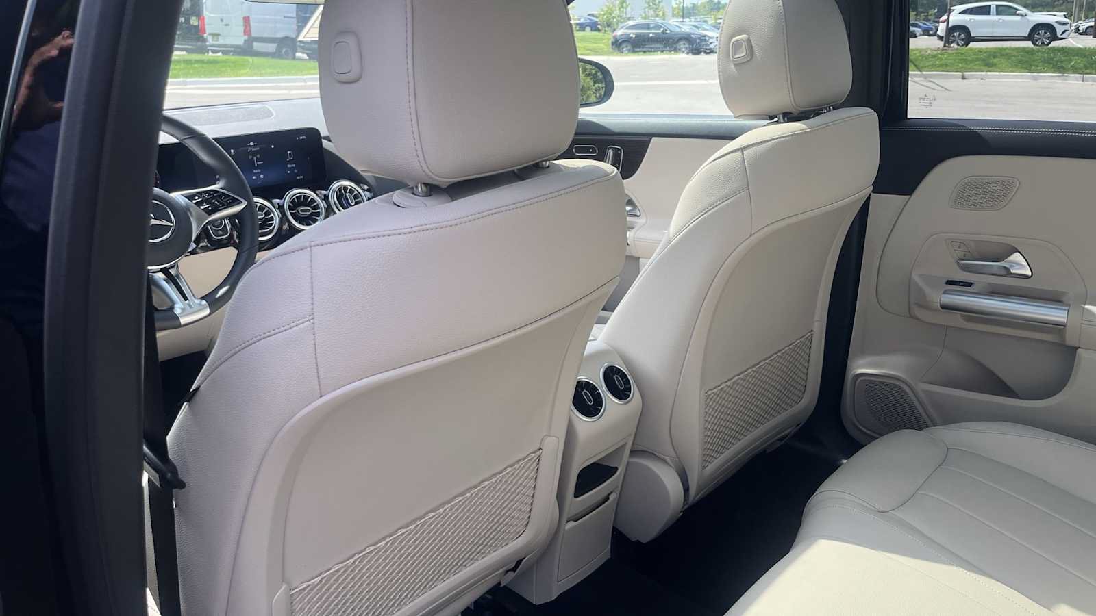 New 2026 Mercedes-Benz GLA 250 4MATIC image 29