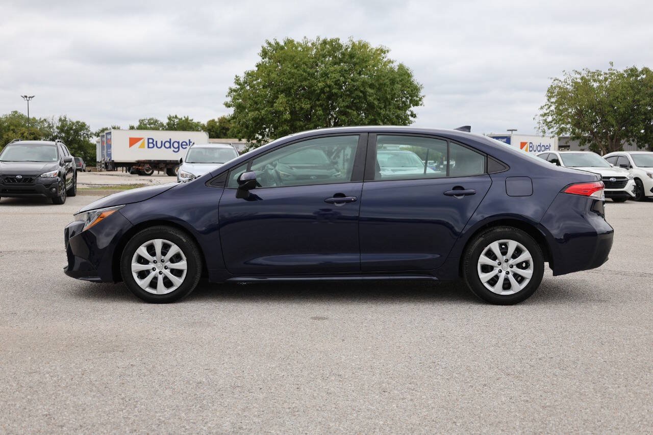 Used 2023 Toyota Corolla LE FWD image 8