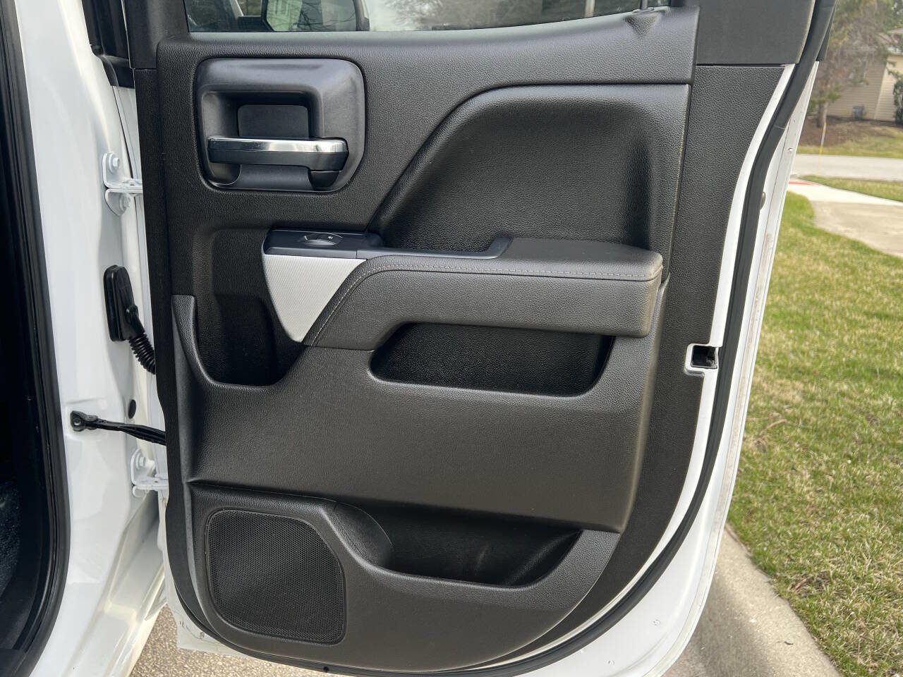 Used 2017 Chevrolet Silverado 1500 LT w/ All Star Edition image 23