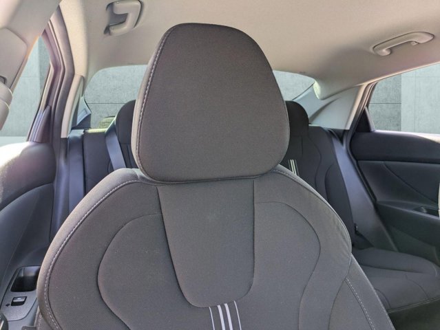 Used 2023 Hyundai Elantra SEL w/ Convenience Package FWD image 14